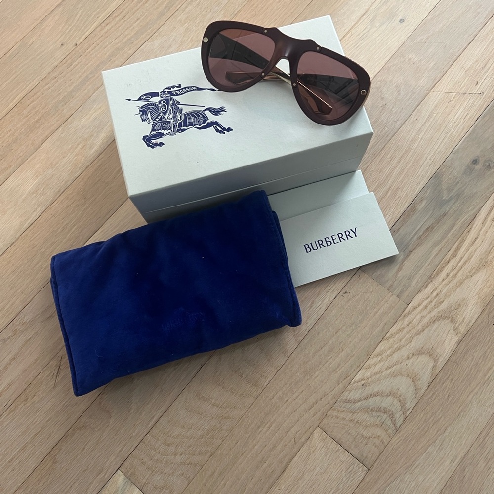 Burberry Burgundy and Gold Sunglasses - Picture 3 of 4